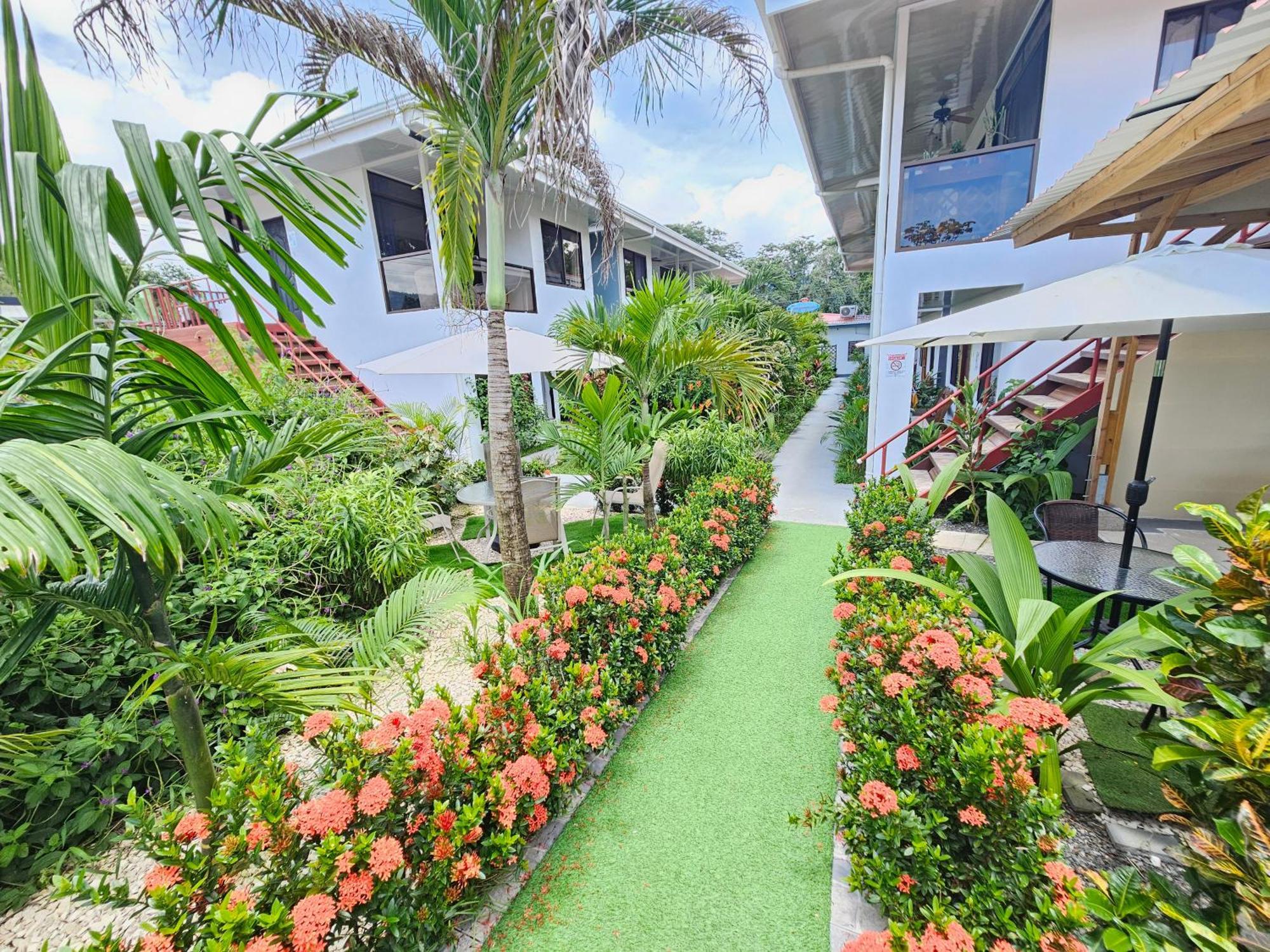 Ballena Rey Hotel ウビタ エクステリア 写真
